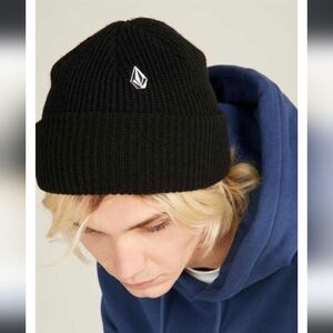 🔥VOLCOM Black Waffle Knit Full Stone Beanie NWT  O/S